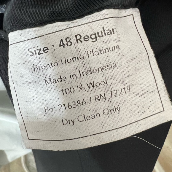 PRONTO UOMO MENS DRESS BLAZER. EXECUTIVE FIT. TWO BUTTON FRONT. 100% PURE WOOL. - Picture 6 of 9